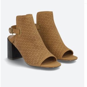 Market & Spruce - Valerie Transitional Sandal